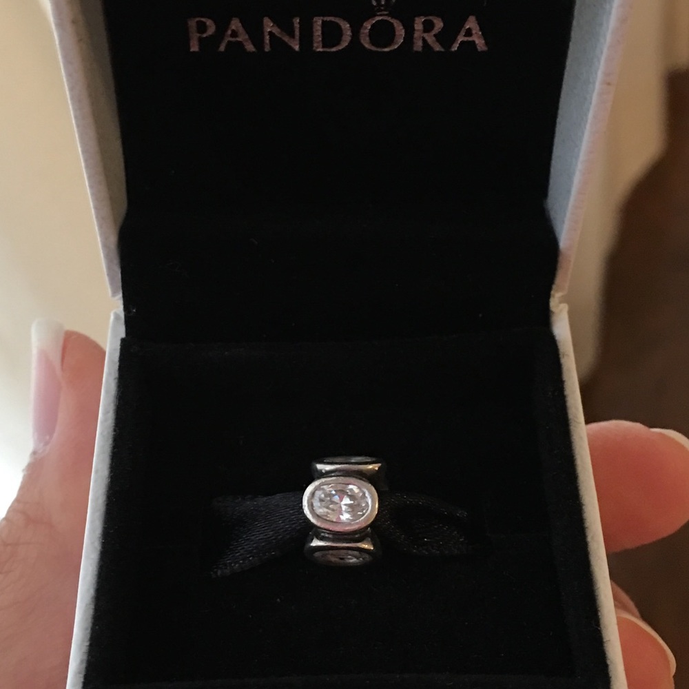Authentic Retired Pandora Clear Oval Lights 790311